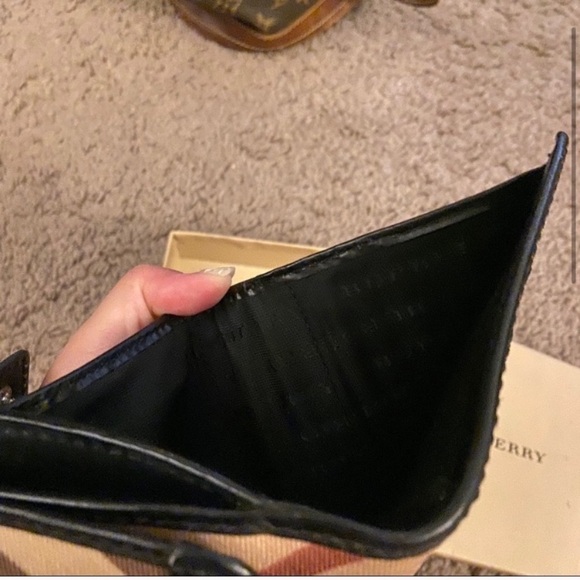 Burberry Wallet - Picture 4 of 7